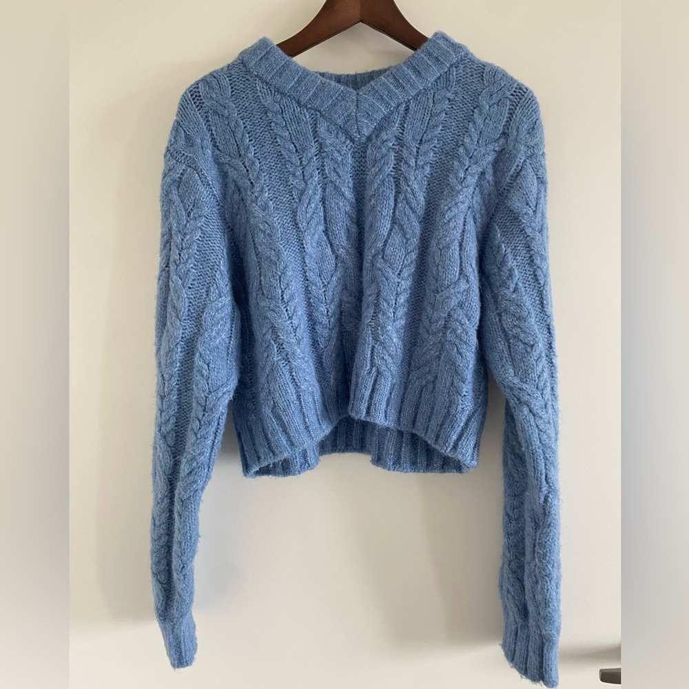 H&M knitted cropped sweater